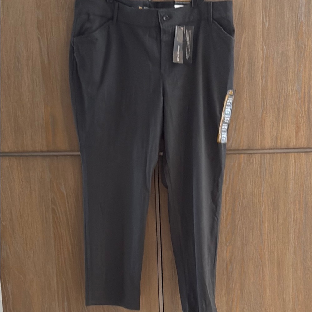 Lee Black mid-rise Modern Fit pants